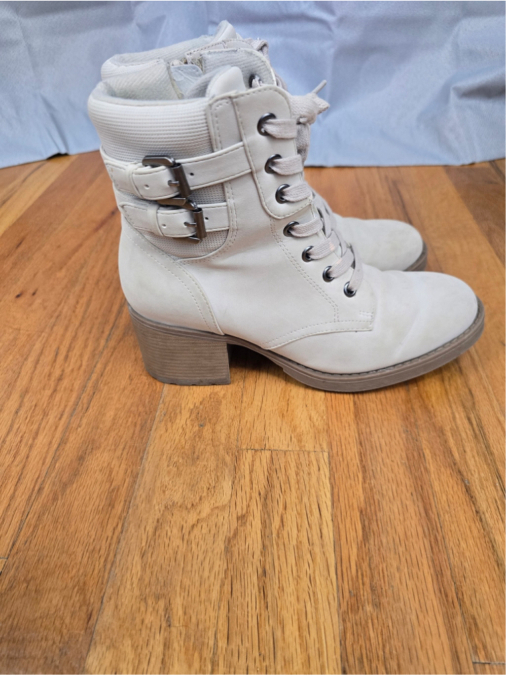 Women's Fergie Combat Moto Boots Beige Size 7.5